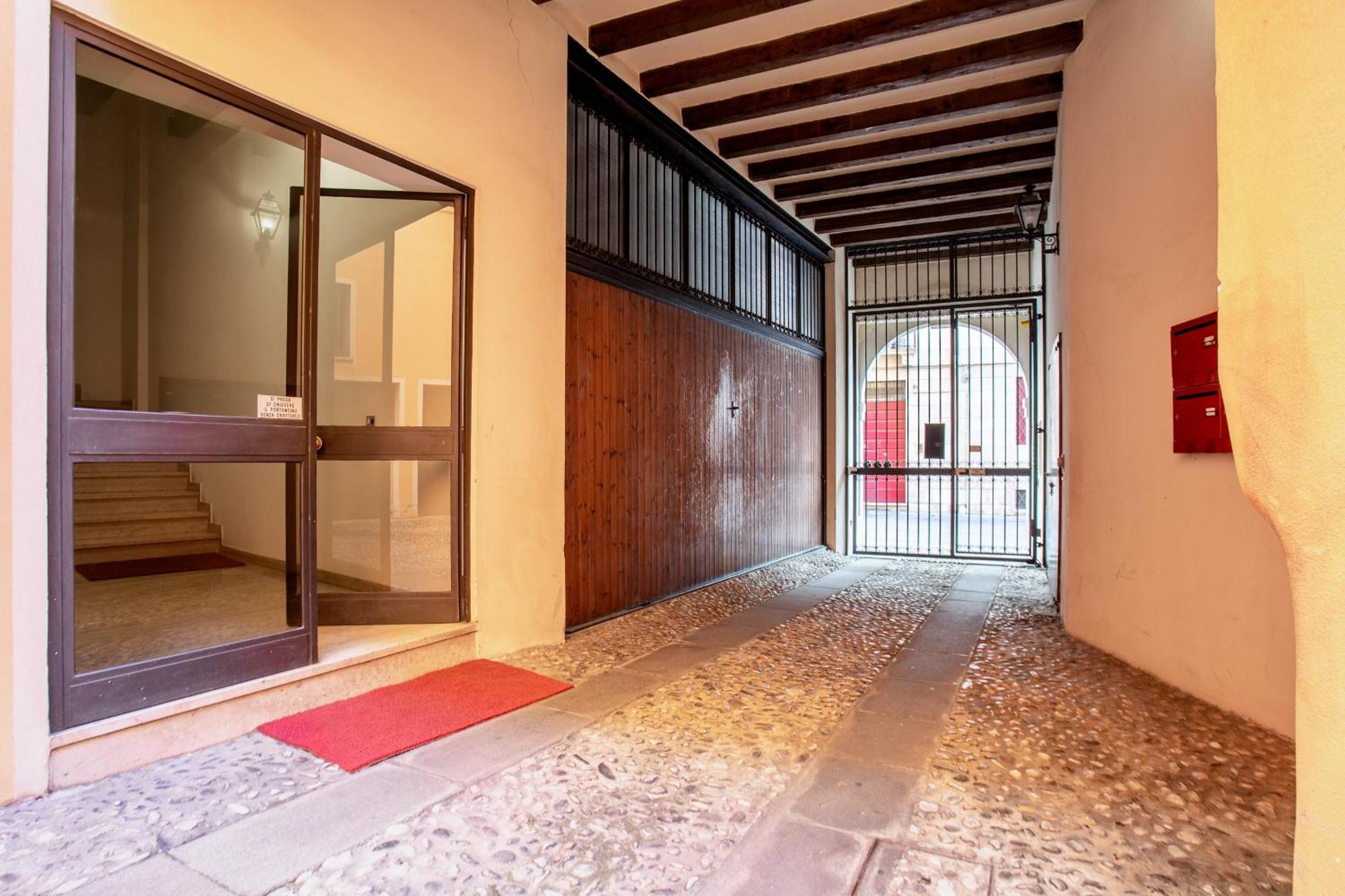 San Faustino Central Apartment Vicenza Buitenkant foto